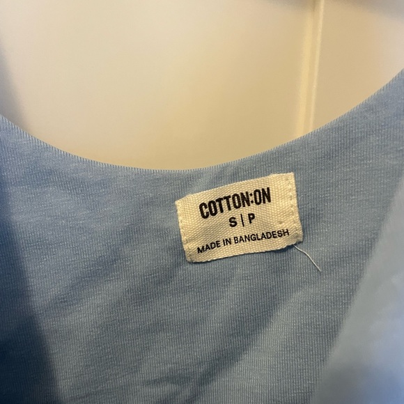 Cotton on crop top - Picture 2 of 2